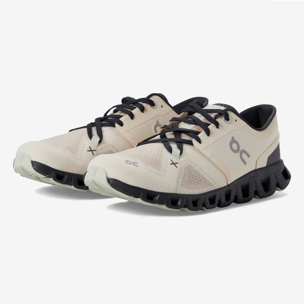 On cloud x training shoes